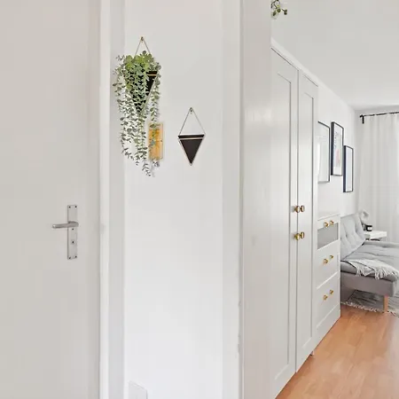 Close To Lake & Balcony 1 Bdr Wollishofen Self Check In Zurich Exterior photo
