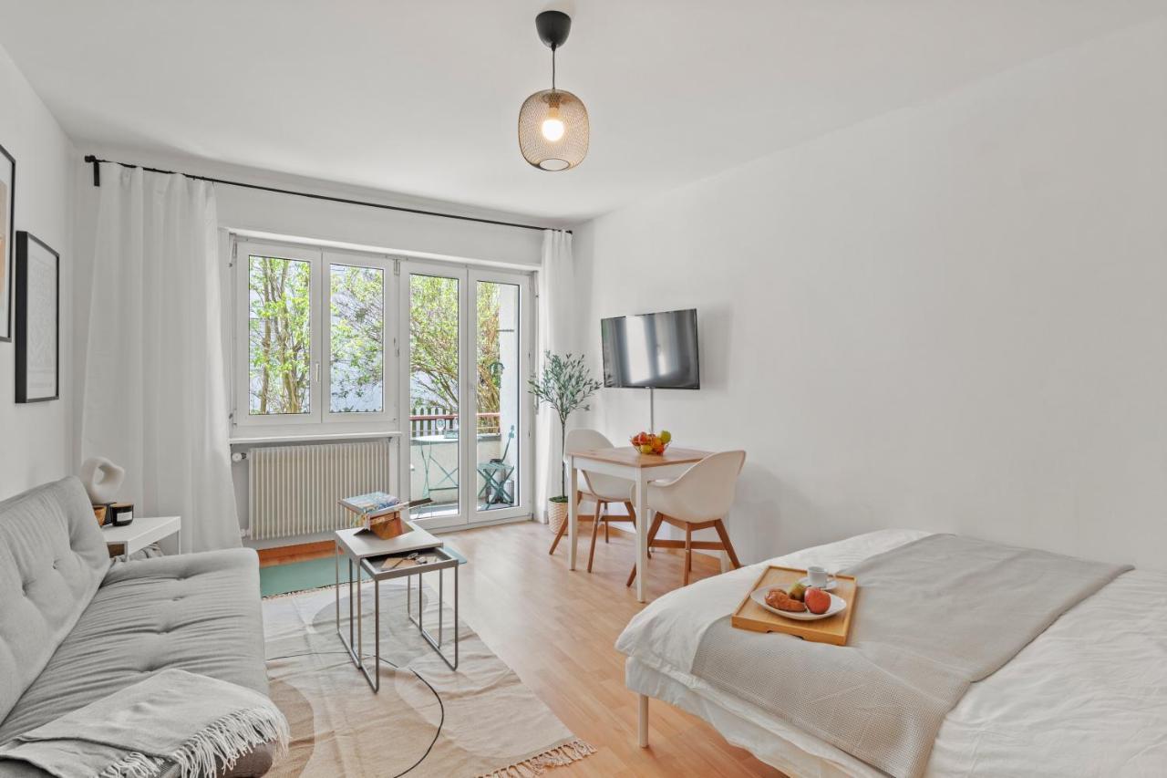 Close To & Balcony 1 Bdr Wollishofen Self Check In अपार्टमेंट Zurich