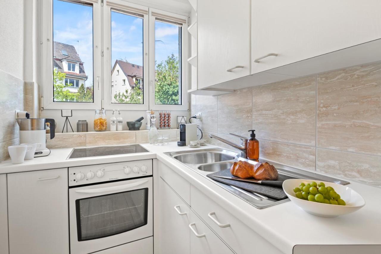 Close To & Balcony 1 Bdr Wollishofen Self Check In अपार्टमेंट Zurich
